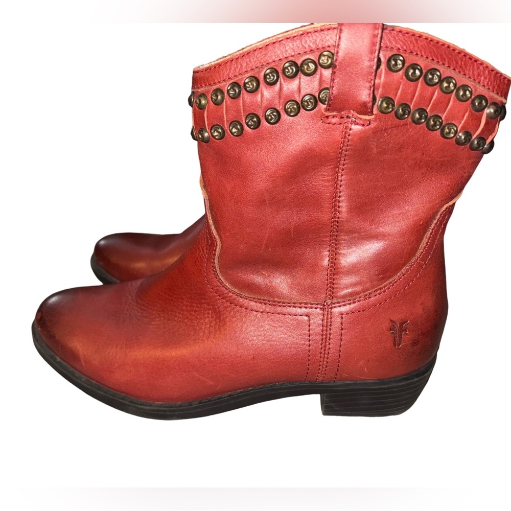 Frye Diana red leather studded zip bootie boys 4, women 6